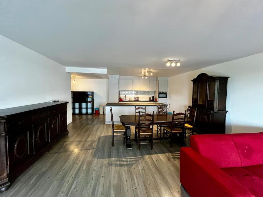 Big Apartment With Parking In Antwerp Exterior photo